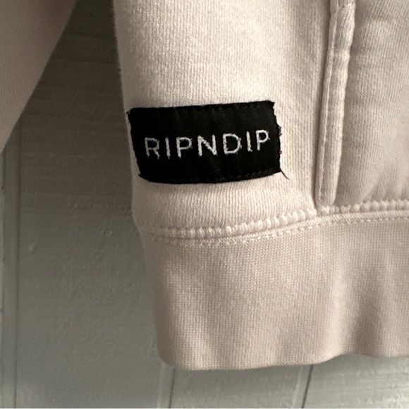 RipnDip White Hoodie Sweatshirt Cat Woman Necklace Leaf Graphic Read Description - Picture 5 of 12